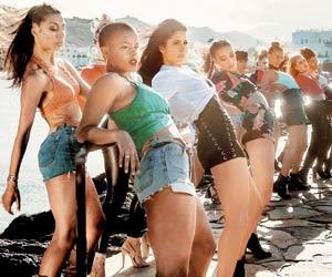 Tiger Zinda Hai: Katrina Kaif shakes her belly in Swag Se Swagat song