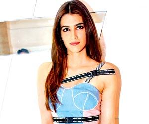 No bad blood between Kriti Sanon and Athiya Shetty