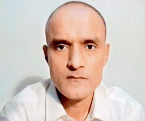 India asks Pakistan to allow Kulbhushan Jadhav to meet his mother first