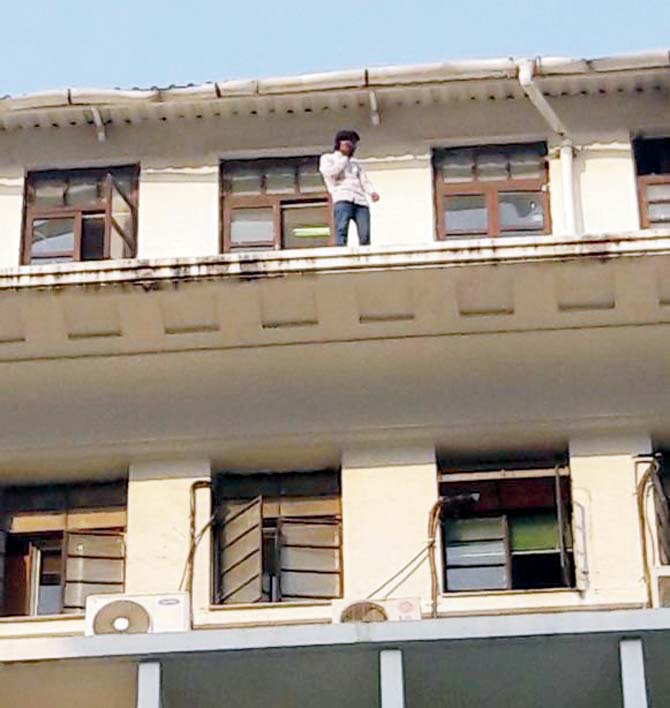 Gyaneshwar Salve stayed on the parapet for almost two hours