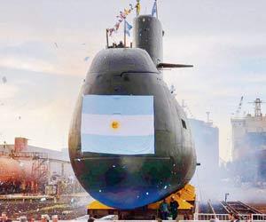 Argentine navy submarine with 44 crew missing