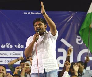 Hardik Patel's rally parallel to Narendra Modi clocks 52,800 Facebook Live views