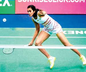 Hong Kong series: Sindhu beat former world champ Intanon to enter final