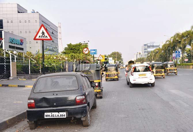 Currently, a major section of the motorists and visitors coming to the offices in BKC prefer parking their cars on the wide roads. Pic/Pradeep Dhivar