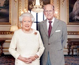 Queen marks 70th wedding anniversary with portrait of herself with Prince Philip