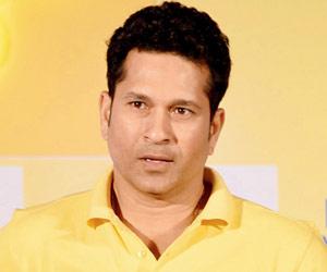 Sachin Tendulkar shows how sportsperson can spread social messages