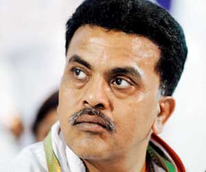 Maharashtra CM Devendra Fadnavis' 'blue-eyed boy' accused of corruption