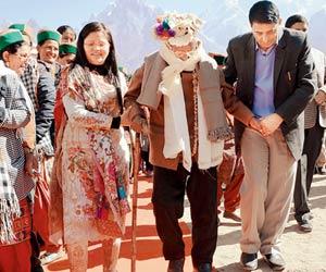 Himachal Pradesh records its highest voter turnout at 74 percent