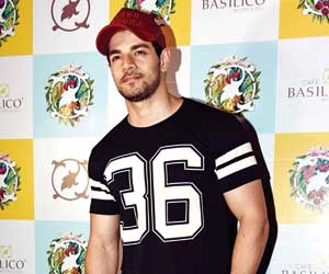 After staying alone for 12 years, Sooraj Pancholi wants to live with parents