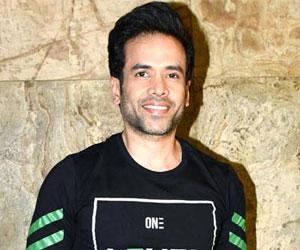 Tusshar Kapoor to share parenting skills on web series 9 Months