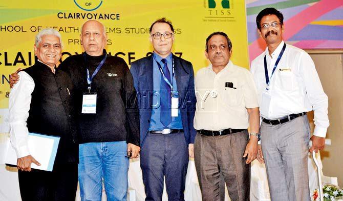 (From left) Venkat Changavalli, Sarvmitra Sharma, Dr Akash Rajpal, T Sundaram and Bal Rakshase at Clairvoyance 2017. Pic/Datta Kumbhar