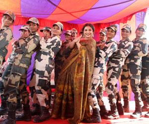 Vidya Balan spends time with female soldiers on India-Pakistan border