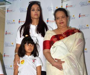 Aishwarya Rai Bachchan loses her cool after media misbehaves at an event