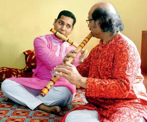 Mumbai based father-son duo nurtures family's doctor-musician equilibrium