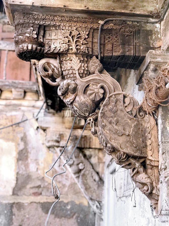 (Top) Detail of a bracket inside Bapatwada, (right) Belapur fort; (inset) Deepa Nandi. PICS/DEEPA NANDI, Bharti Vidyapeeth, Kharghar