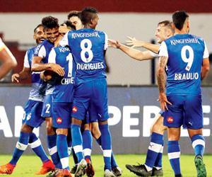 ISL: Sunil Chhetri returns as Bengaluru FC beat Mumbai City FC 2-0