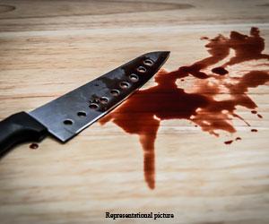 Mumbai Crime: Man tries to commit suicide after stabbing girlfriend's neck
