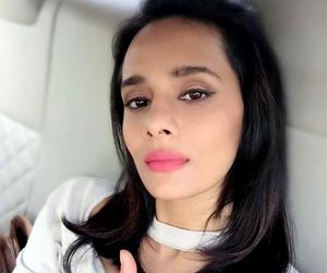 Why did Stuart Binny's wife Mayanti ask for Suresh Raina's Wi-Fi password?