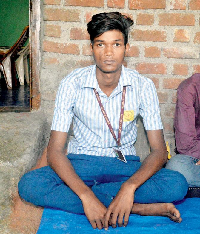 Sumit Fasala isn’t sure he will ever get to see the inside of a college. Pics/Falguni Agrawal