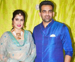 Zaheer Khan-Sagarika Ghatge`s mehendi ceremony: Sachin-Anjali, Yuvraj-Hazel attend