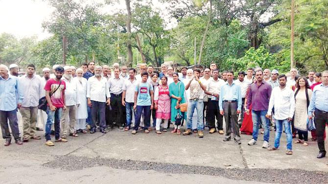 On Wednesday, locals and activists gathered outside Aarey police station to protest the construction work at the Metro III car depot site