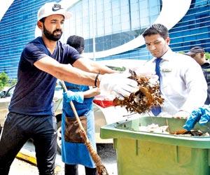 Ajinkya Rahane helps in cleaning street in Mumbai's BKC area