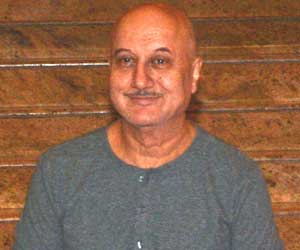 Anupam Kher: My Twitter account has been hacked