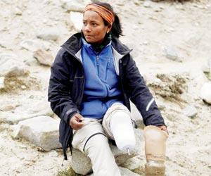 Train attack victim Arunima is the first Indian amputee to climb Mount Everest