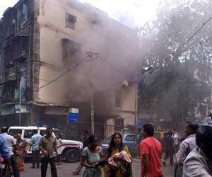 Minor fire at BDD chawl in Worli, none hurt