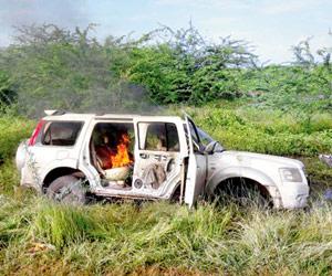 Pune: Shiv Sena worker runs over 3 schoolgirls and flees, villagers torch SUV