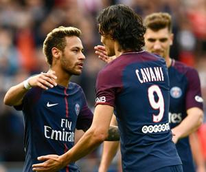 Edinson Cavani penalty spat blown out of proportion, claims Neymar's father