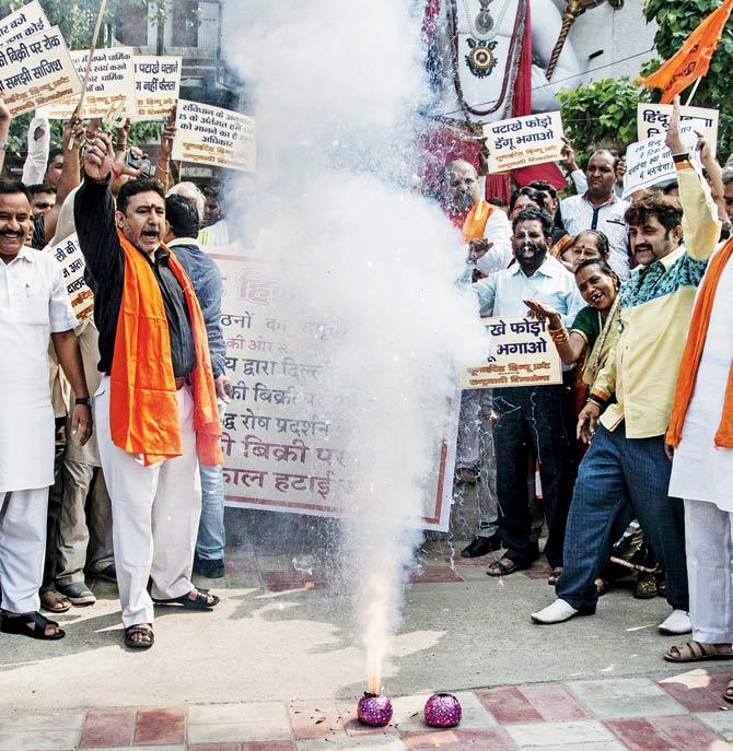 Delhi residents protest the ban on firecrackers ahead of Diwali. I struggle to comprehend how people living there took a SC ruling aimed at bettering their lives as an attack on their religious freedom. File pic
