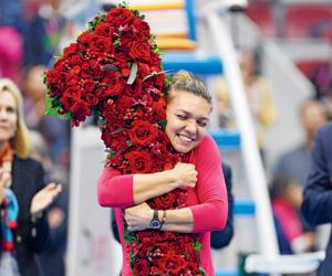 China Open: Simona Halep becomes No. 1, enters final
