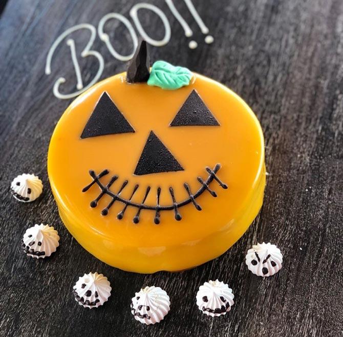 Mumbai chef shares recipe of Halloween special Spiced Pumkin Mousse Cake