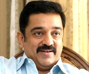 Kamal Haasan meets fans amid speculation on political plunge