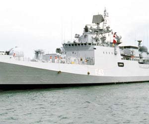 Indian Navy thwarts pirate attack in the Gulf of Aden