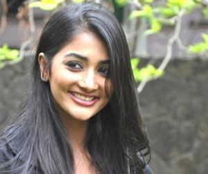 Pooja Hegde to have a sizzling item number in 'Rangasthalam'