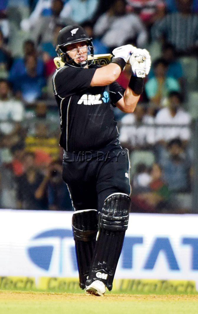 Ross Taylor pulls during his 95 against India yesterday. Pic/Suresh Karkera