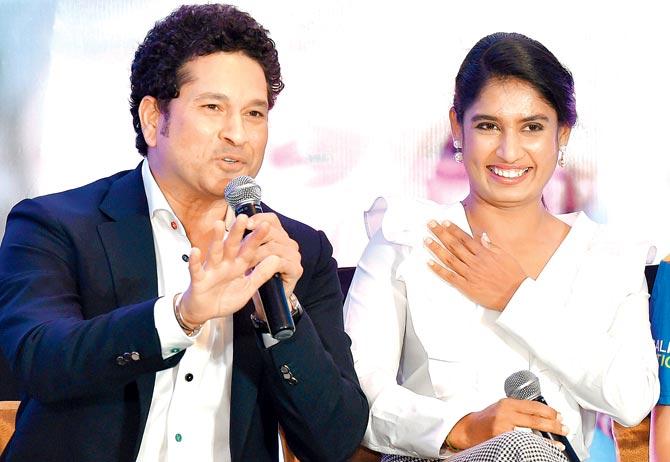 Cricket great Sachin Tendulkar with Indian women