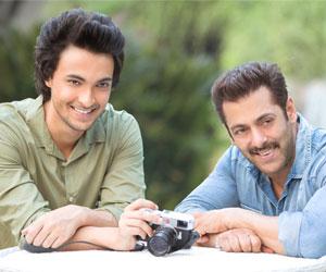 Salman Khan to launch Aayush Sharma in Bollywood with Loveratri