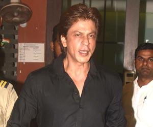 Shah Rukh Khan condoles death of cancer stricken fan