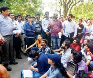 Students with reserved results protest at Mumbai University's Kalina campus