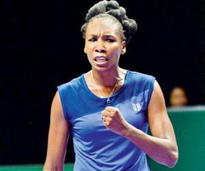 WTA Finals: Gritty Venus Williams overcomes Jelena Ostapenko test