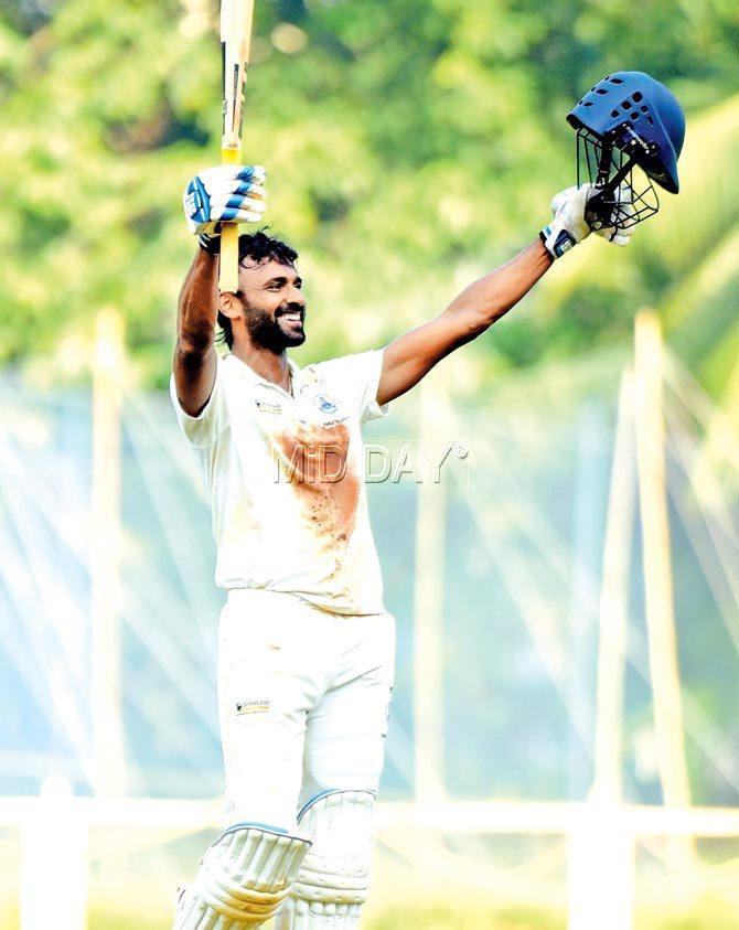 TN all-rounder Yo Mahesh celebrates his century against Mumbai on Day Three of the Ranji Trophy tie yesterday. Pic/Suresh Karkera