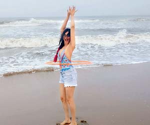 Adah Sharma enjoys hula hooping on Juhu beach