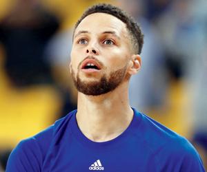 Stephen Curry: NBA anthem protests would be counter-productive