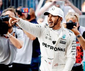F1: Lewis Hamilton on pole in Malaysia; Sebastian Vettel to start last