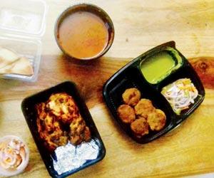 Try home-style chicken curry at this new takeaway in Khar