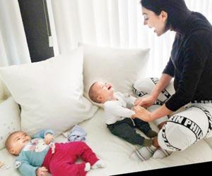 Cristiano Ronaldo's girlfriend Georgina Rodriguez plays with his twin babies