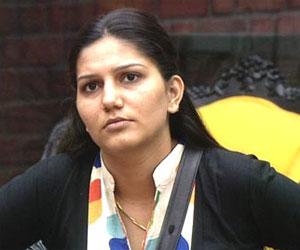 Bigg Boss 11 Day 19: Sapna lashes out at Vikas over captaincy task